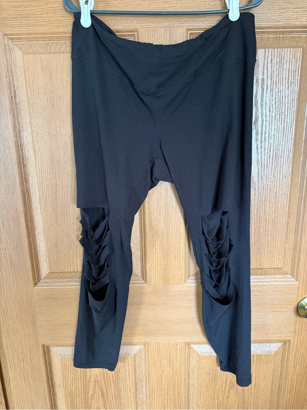 Black Women’s Cutout Leggings